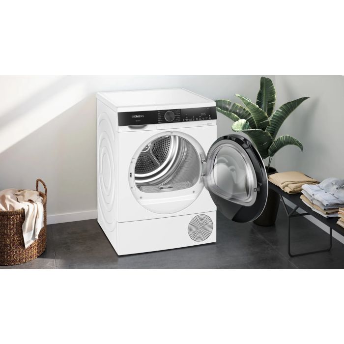 Siemens WQ45G209GB 9kg Heat Pump Tumble Dryer - White